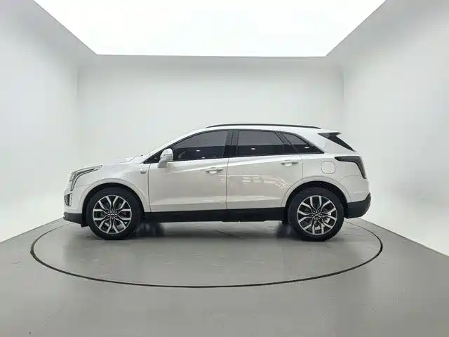 Cadillac XT5 2023 — фото 7