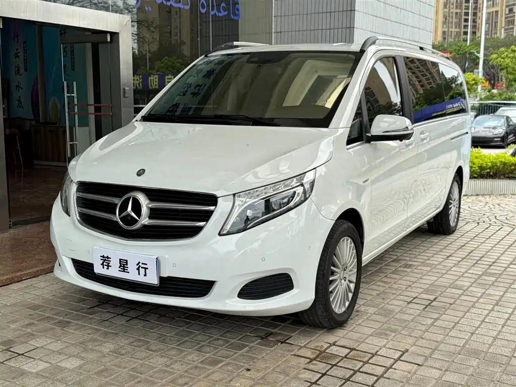 Mercedes-Benz V-Class 2019 — фото 1