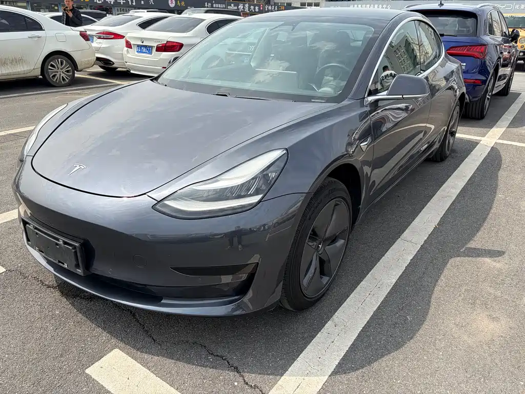 Tesla Model 3 2020 — фото 1