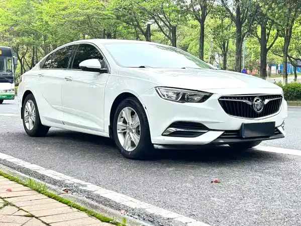 Buick Regal 2018