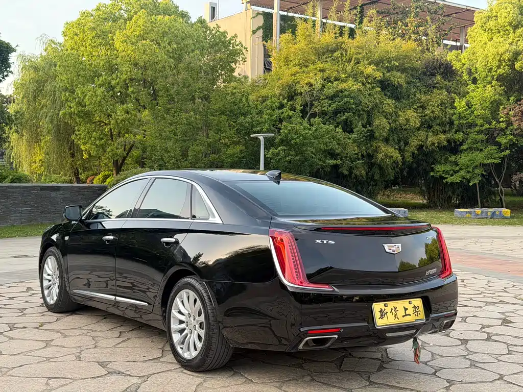 Cadillac XTS 2019 — фото 12