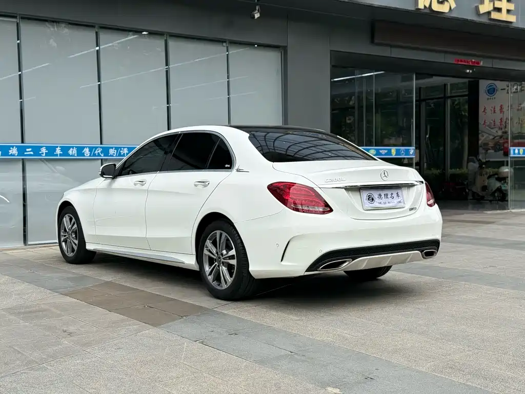 Mercedes-Benz C-Class 2018 — фото 13