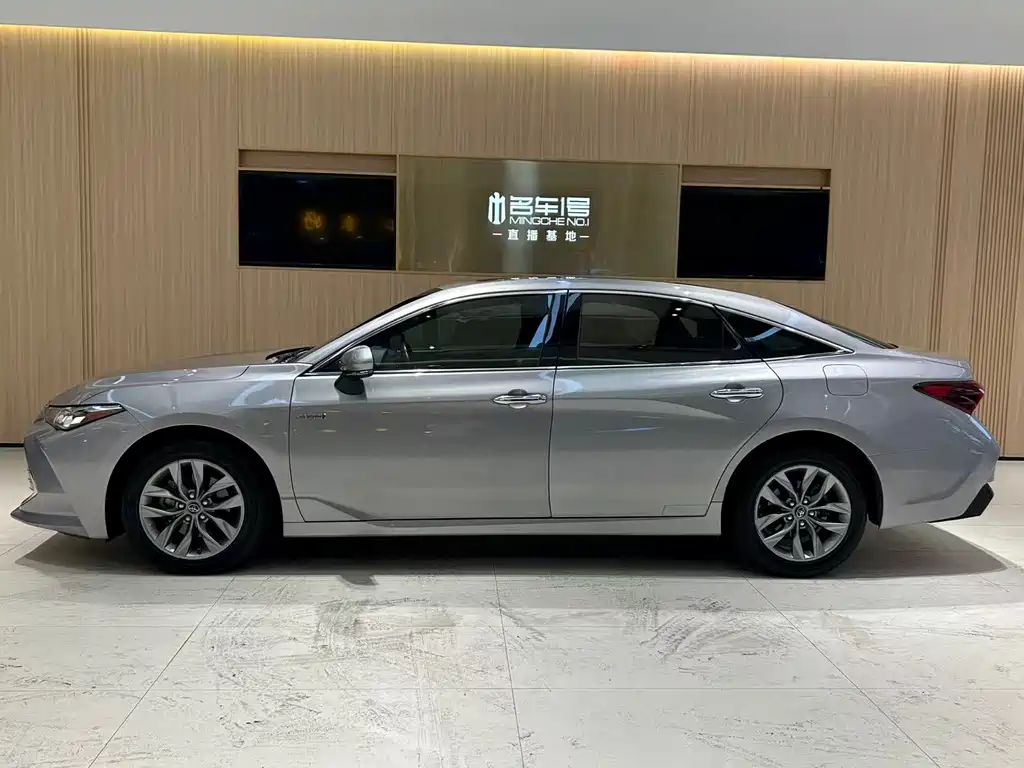 Toyota Avalon 2019 — фото 3