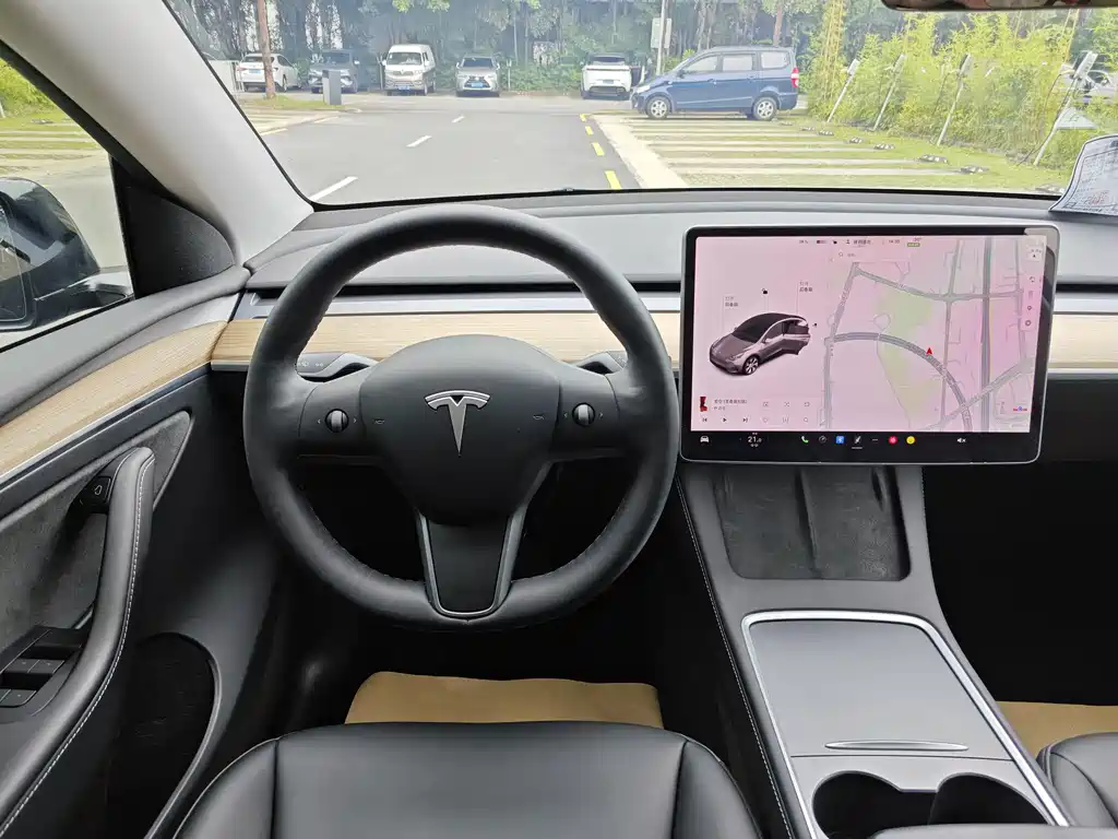 Tesla Model Y 2021 — фото 16