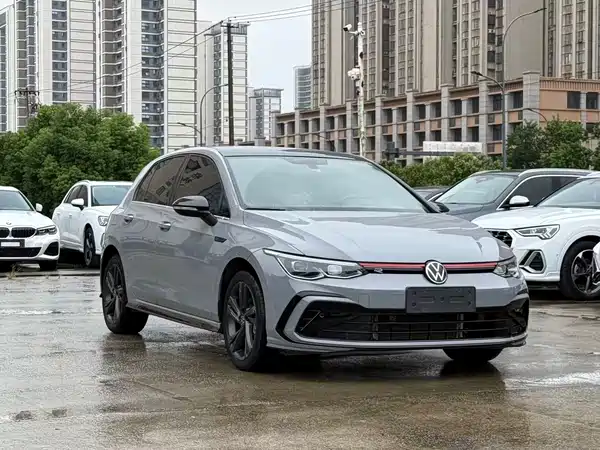 Volkswagen Golf 2022