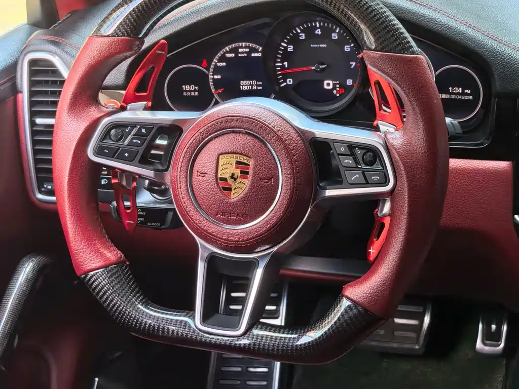 Porsche Cayenne 2020 — фото 11