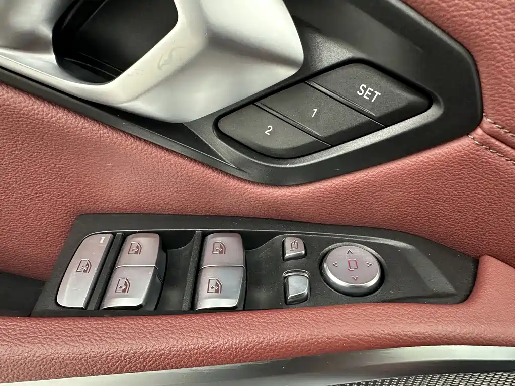 BMW 3 Series 2023 — фото 10