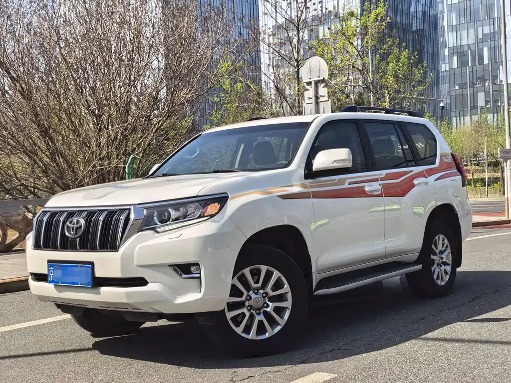 Toyota Prado 2019 — фото 1
