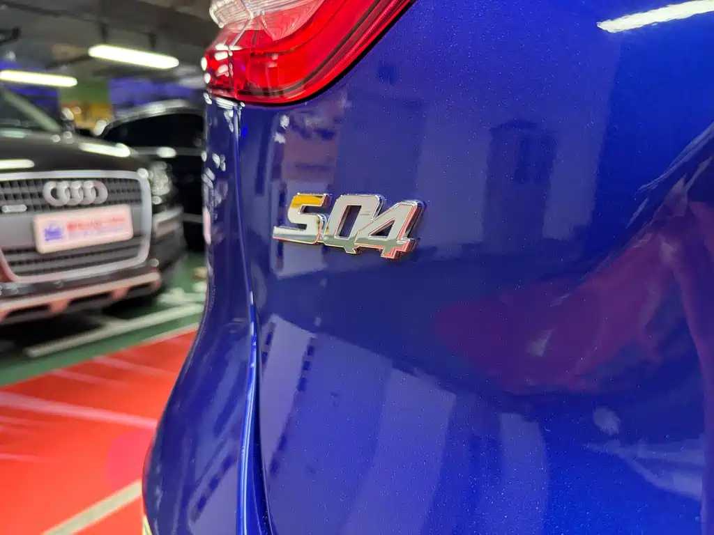 Maserati Levante 2018 — фото 10