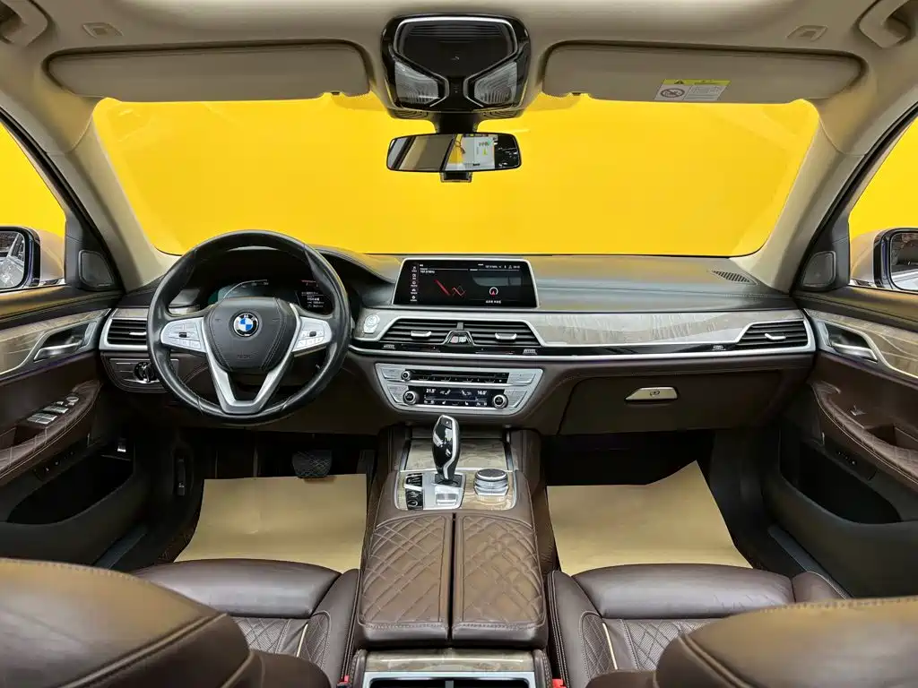 BMW 7 Series 2020 — фото 14