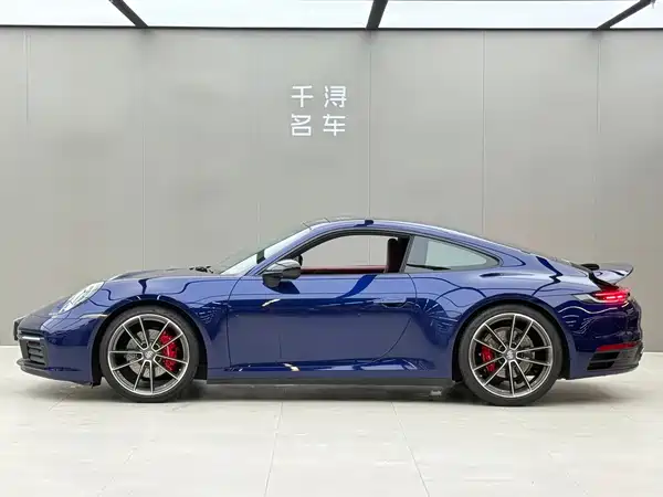 Porsche 911 2021