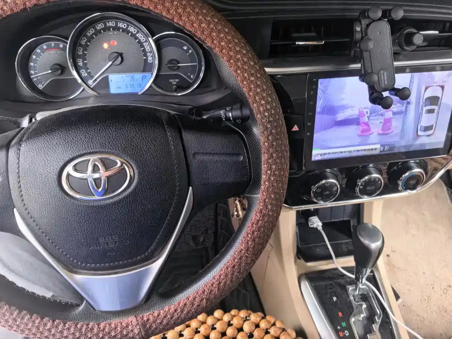 Toyota Corolla 2017 — фото 12