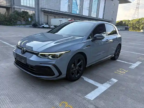 Volkswagen Golf 2022