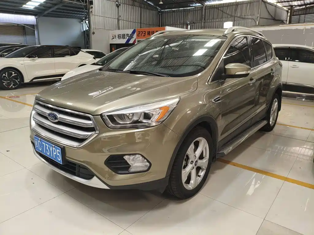 Ford Kuga 2016 — фото 1