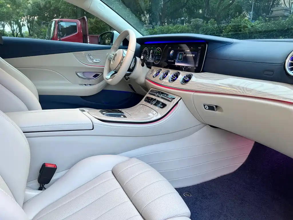 Mercedes-Benz E-Class 2020 — фото 14