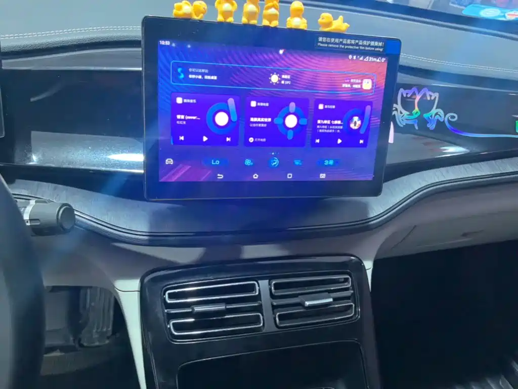 BYD Qin PLUS 2023 — фото 13