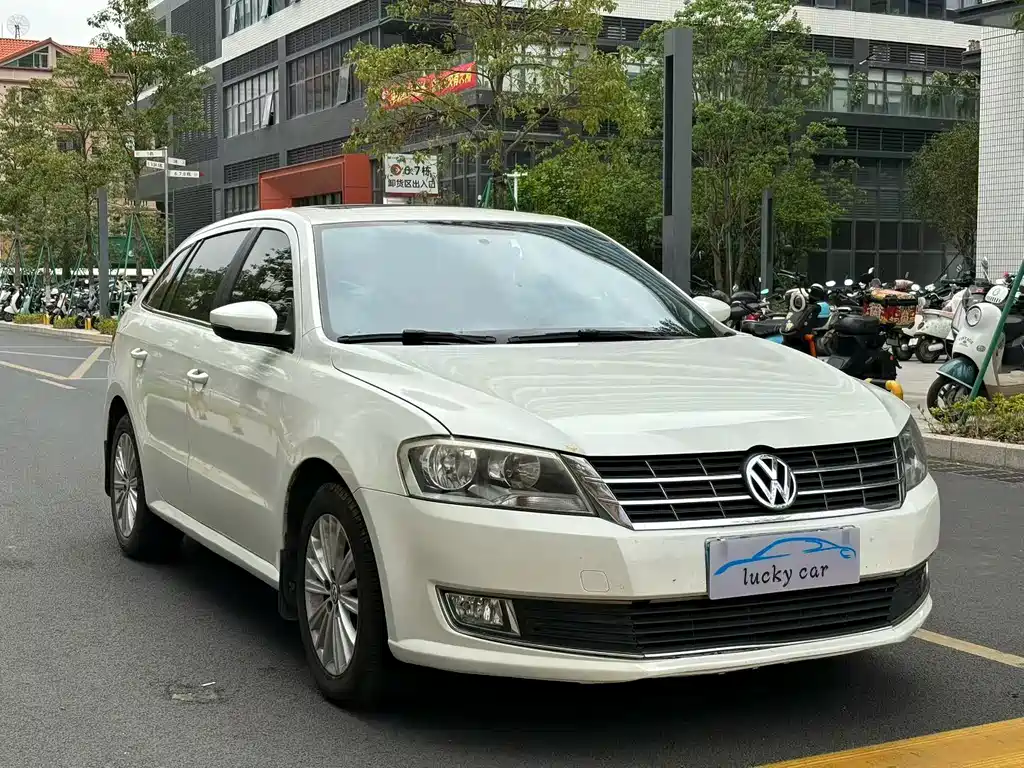 Volkswagen Gran Lavida 2014
