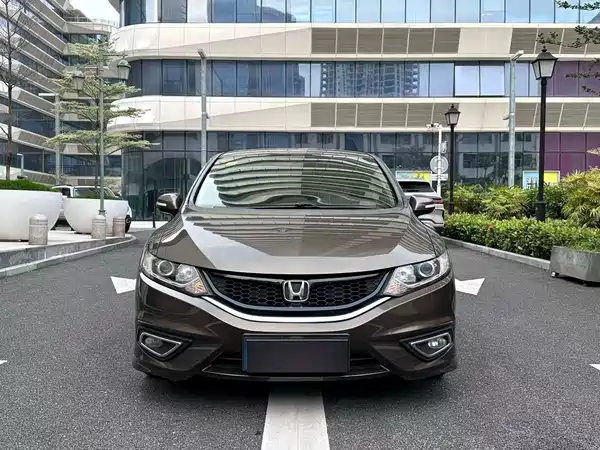Honda Jade 2013