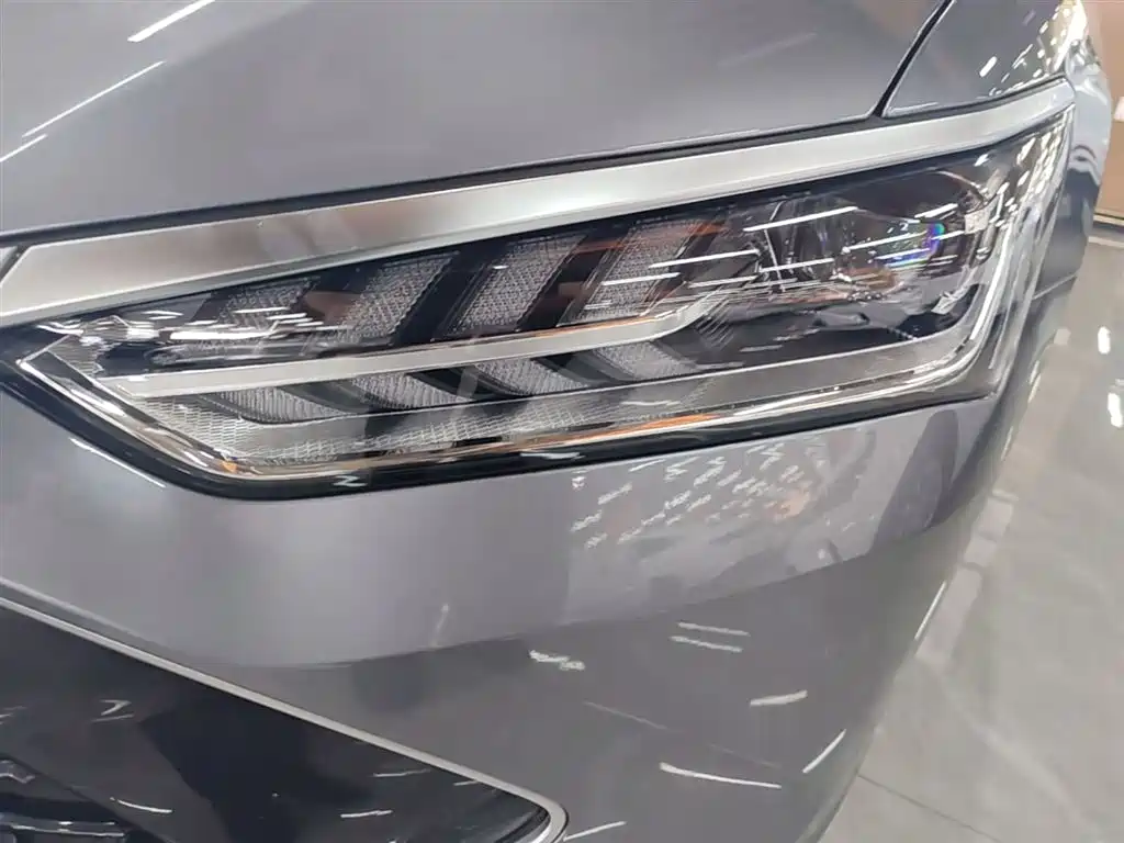 BYD Qin PLUS 2023 — фото 24