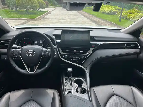 Toyota Camry 2023