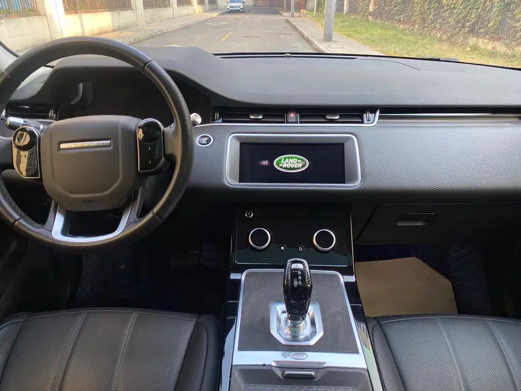 Land Rover Evoque 2020 — фото 19
