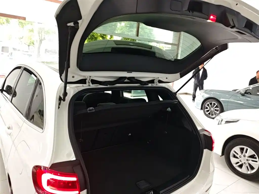 Mercedes-Benz B-Class 2020 — фото 19
