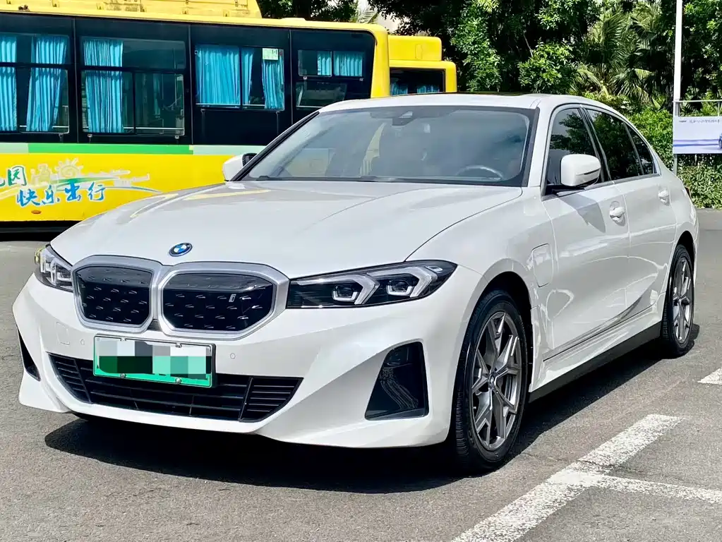 BMW i3 2023