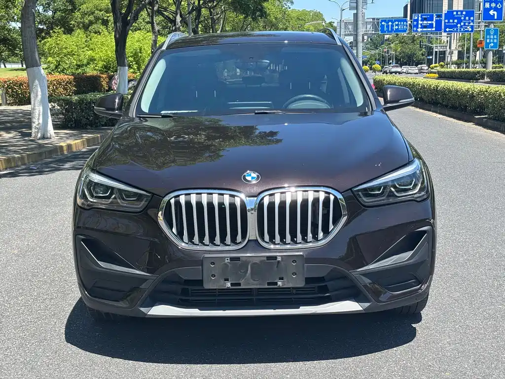 BMW X1 2022 — фото 2