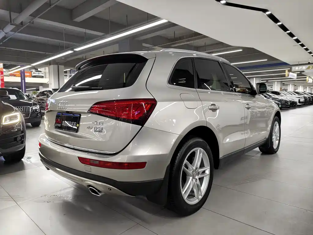 Audi Q5 2017 — фото 12