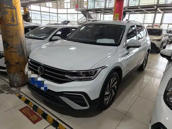 Volkswagen Tiguan L 2022
