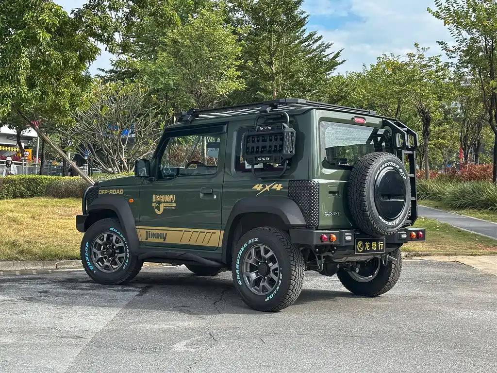 Suzuki Jimny — фото 4