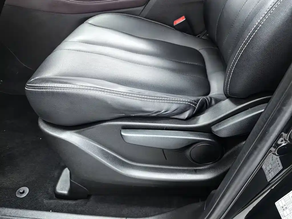 GAC Trumpchi M6 2023 — фото 20