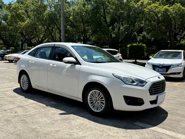 Ford Escort 2016