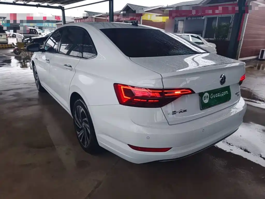 Volkswagen Sagitar 2022