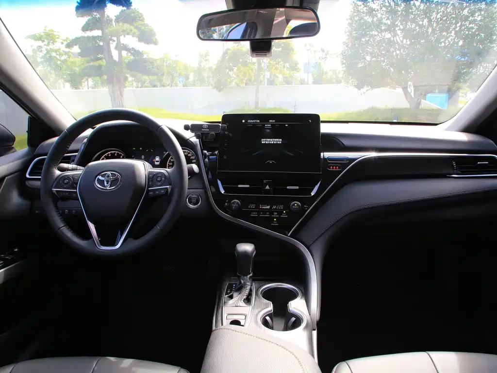 Toyota Camry 2022