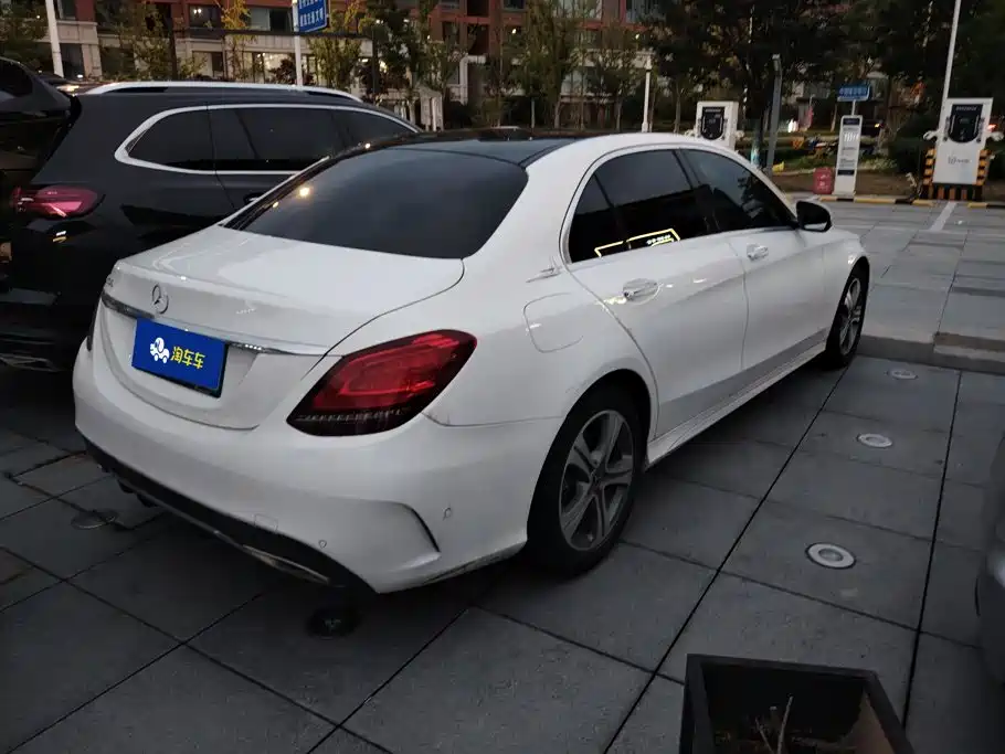 Mercedes-Benz C-Class 2020 — фото 3