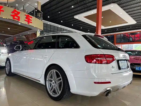 Audi A4 2014