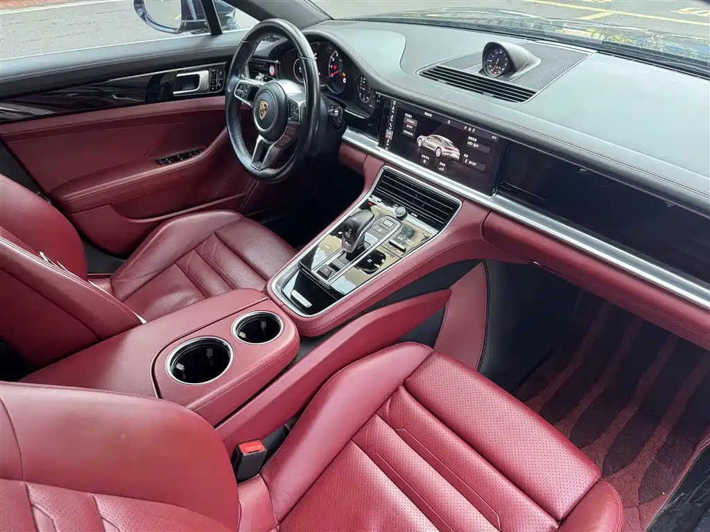 Porsche Panamera 2019 — фото 19