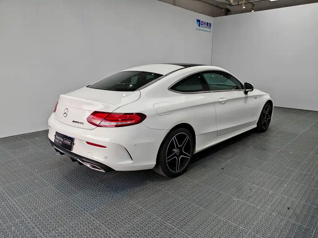 Mercedes-Benz C-Class 2019