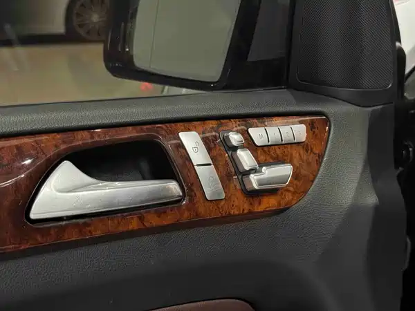 Mercedes-Benz M-Class 2014