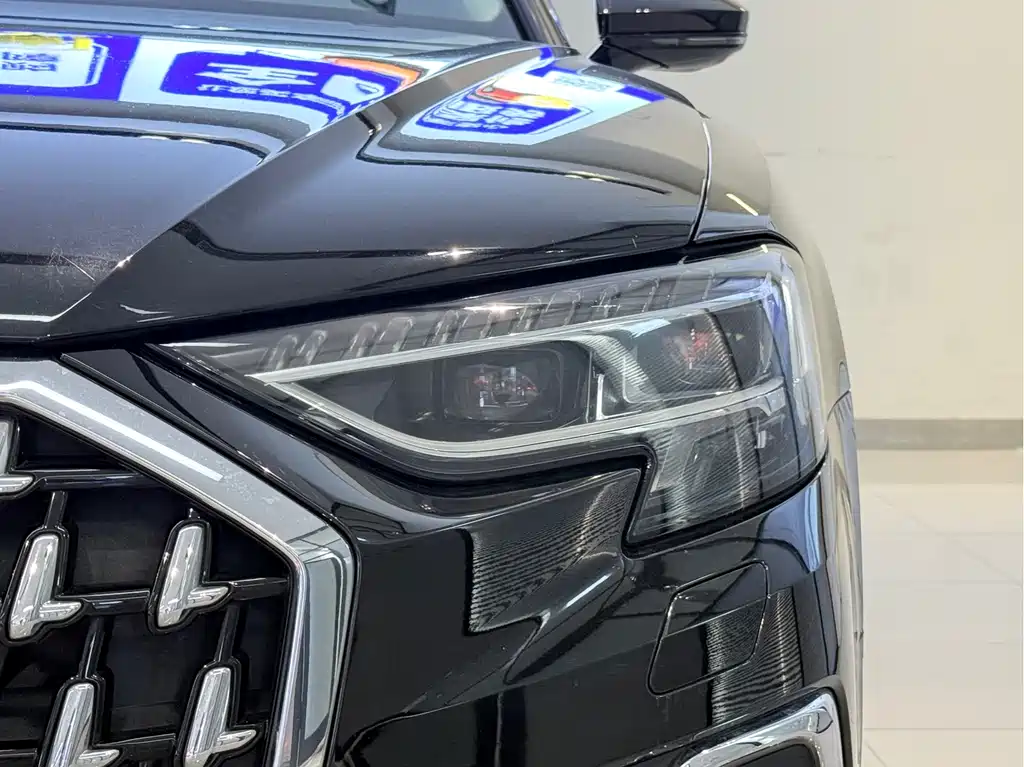 Audi A8 2023