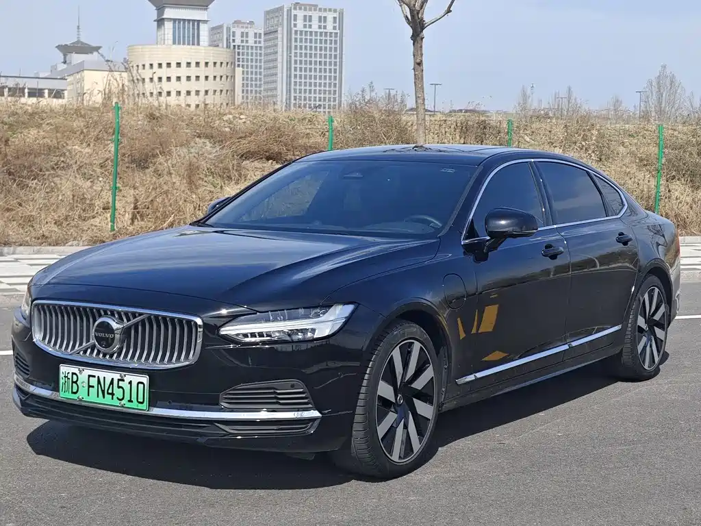 Volvo S90 PHEV 2024 — фото 1