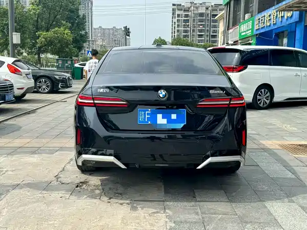 BMW 5 Series 2025