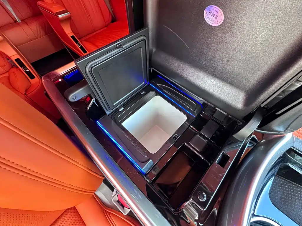 Ford Tourneo 2023 — фото 19