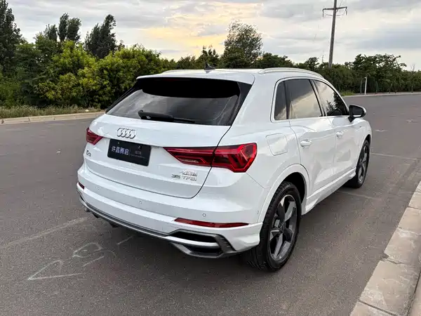 Audi Q3 2023