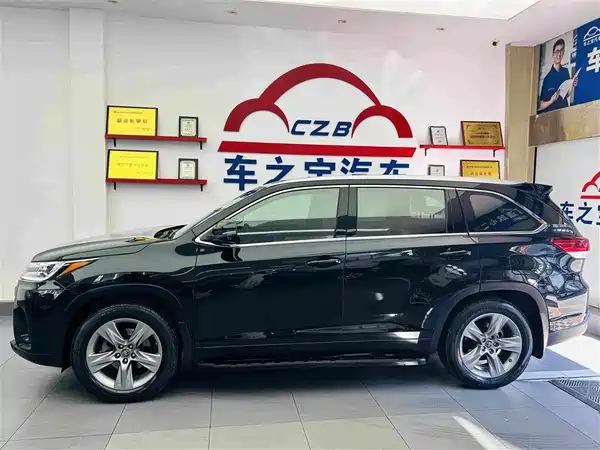 Toyota Highlander 2021