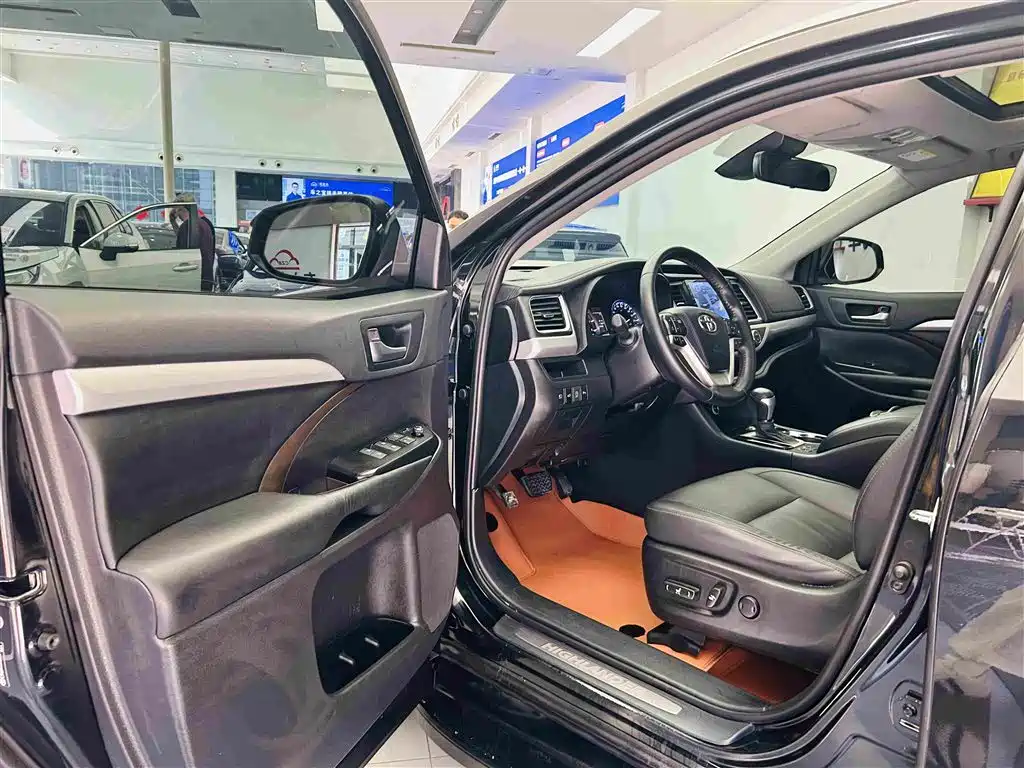 Toyota Highlander 2021 — фото 20
