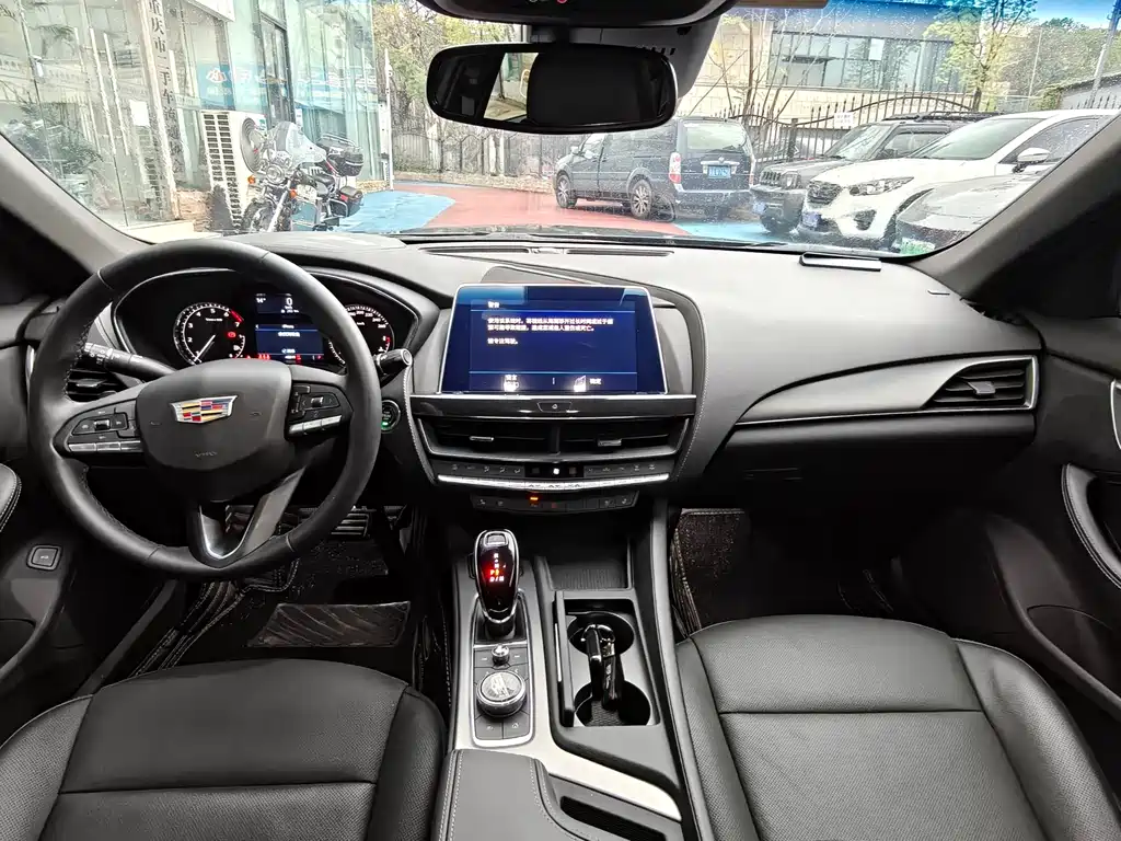 Cadillac CT5 2023 — фото 18
