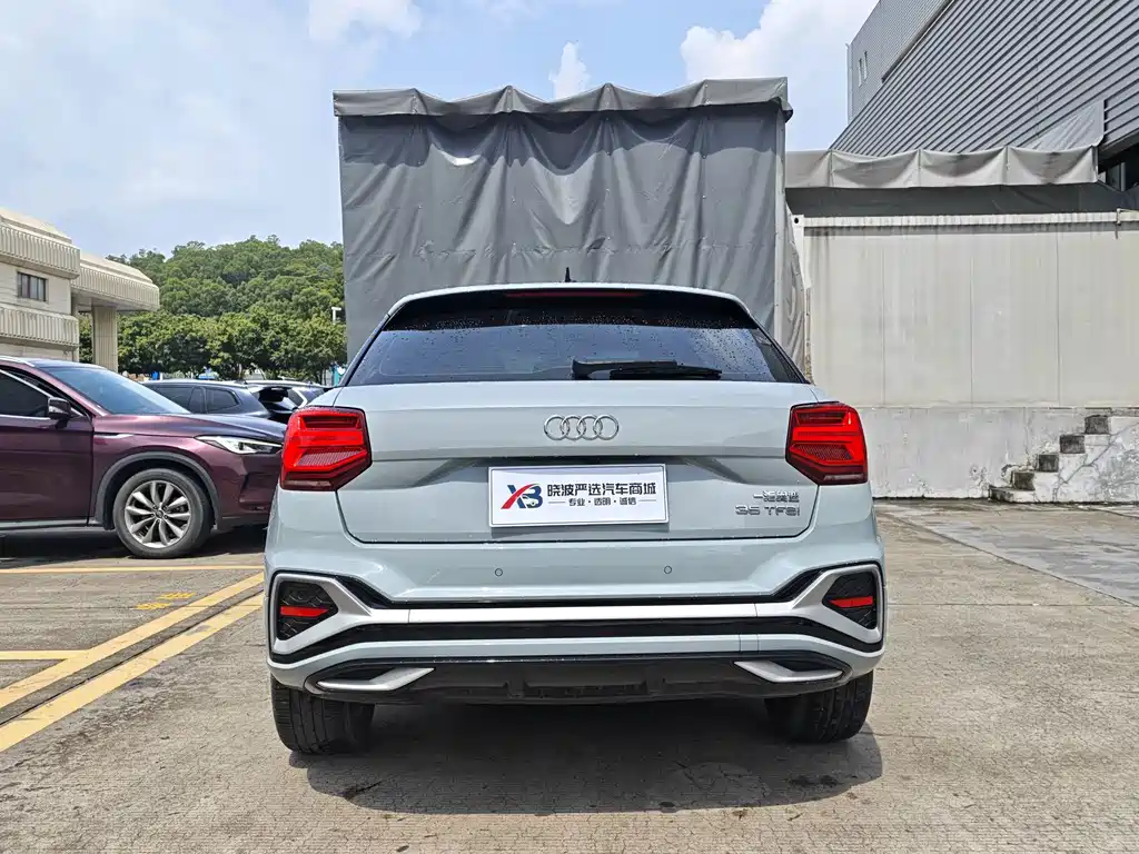 Audi Q2L 2022 — фото 10