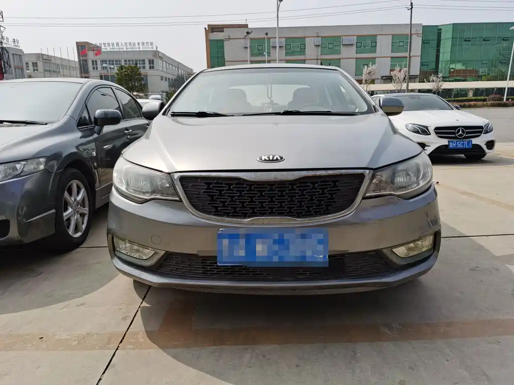 Kia Forte 2014 — фото 2